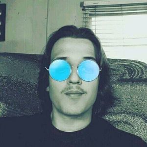 Meet your Posher, Troy